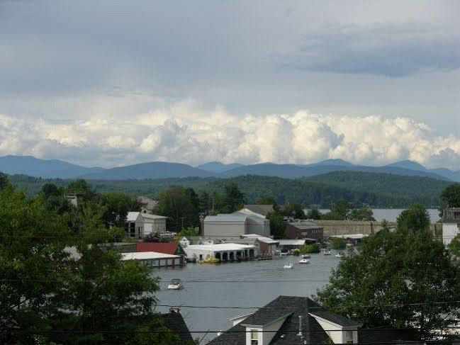 Bay Top Motel Weirs Beach Exterior photo