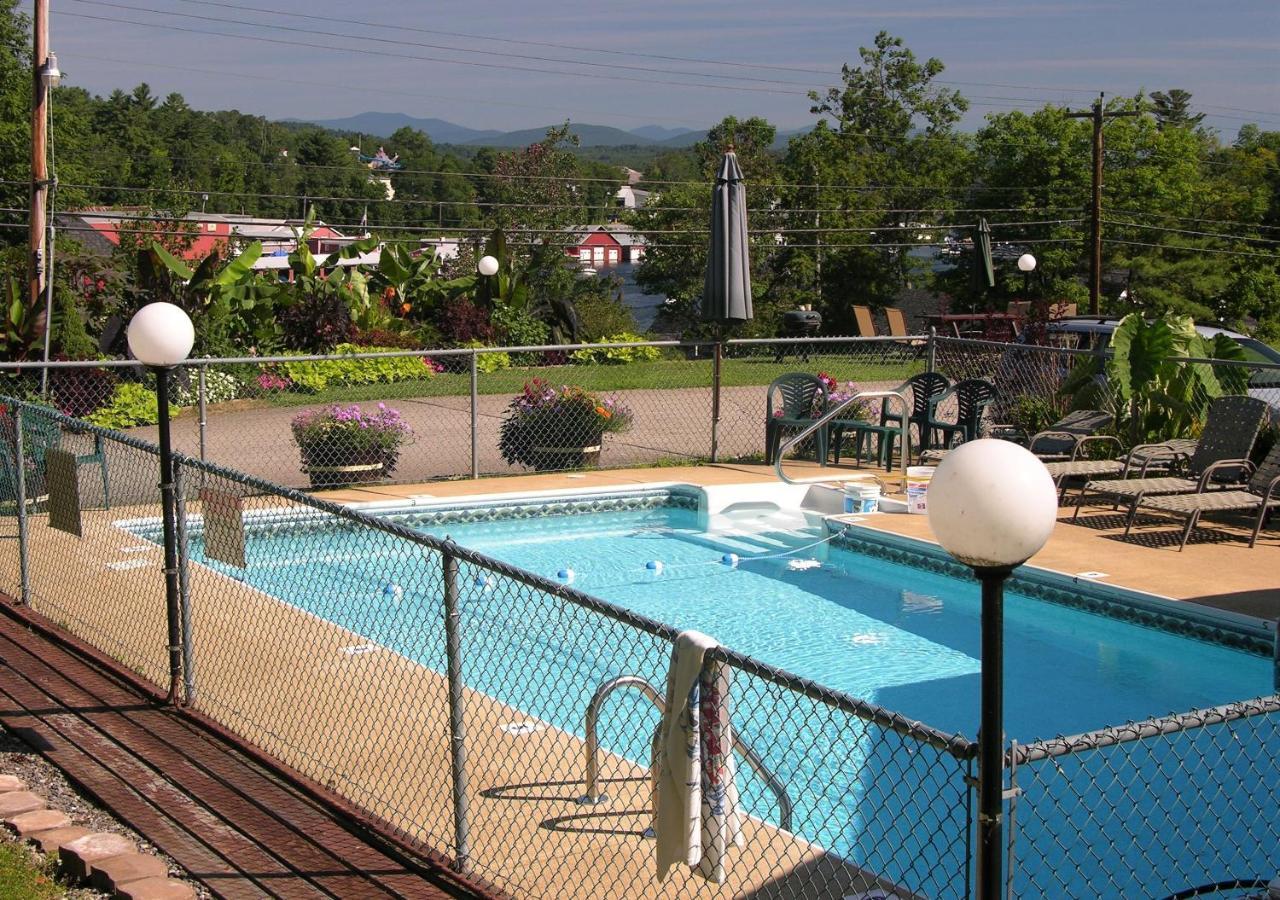Bay Top Motel Weirs Beach Exterior photo