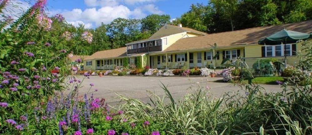 Bay Top Motel Weirs Beach Exterior photo